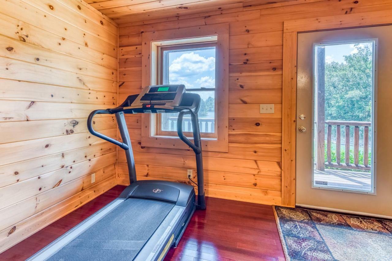 Majestic Lakefront Lodge 세비어빌 외부 사진