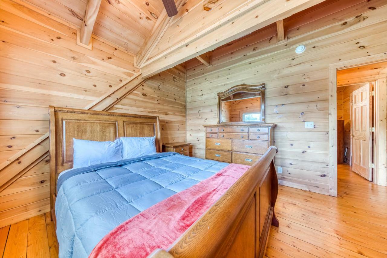 Majestic Lakefront Lodge 세비어빌 외부 사진